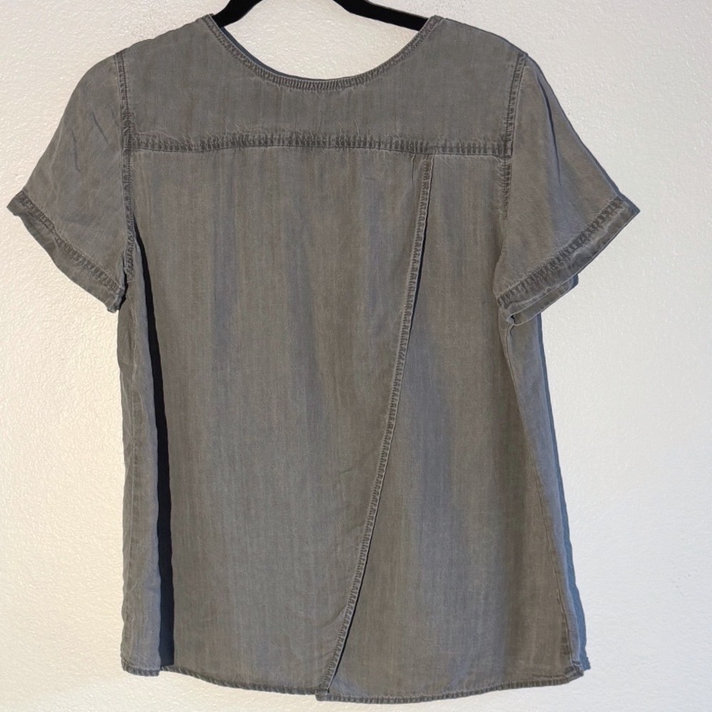 Two by Vince Camuto Grey Tencel Lyocell Split Back Short Sleeve Top Small - Picture 2 of 8